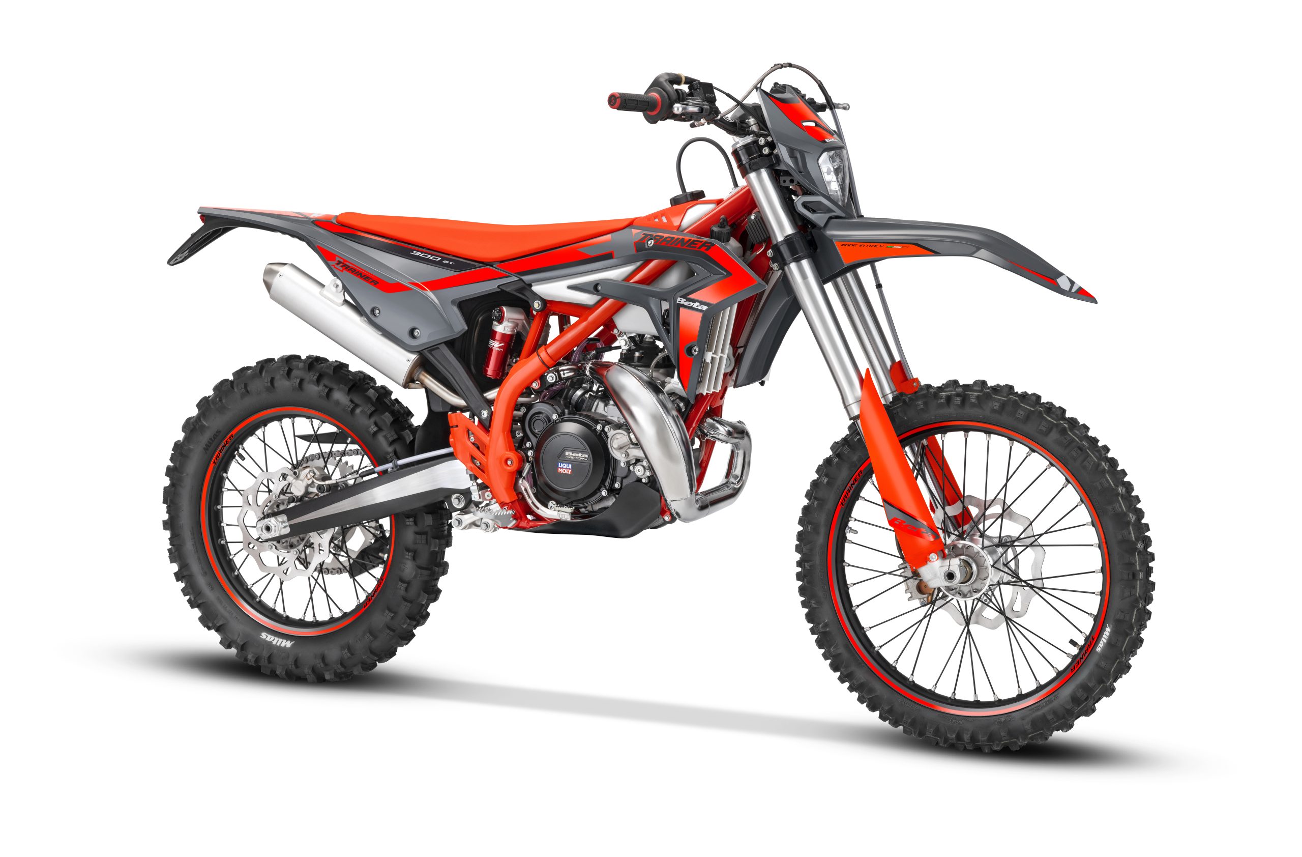2025 XTRAINER – Beta USA Gallery